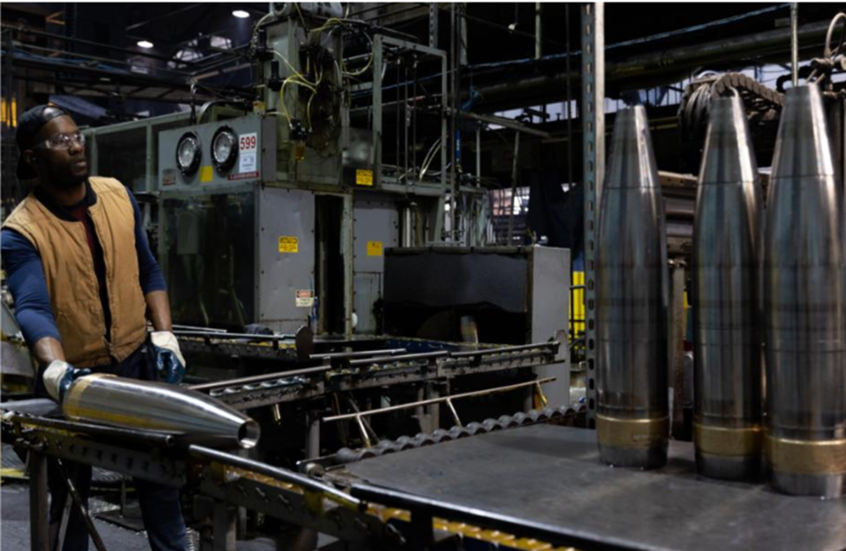 الولايات المتحدة لم تتخذ بعد قرارا بشأن دعم أوكرانيا عسكريا وتركز حاليا على الحلول السلمية