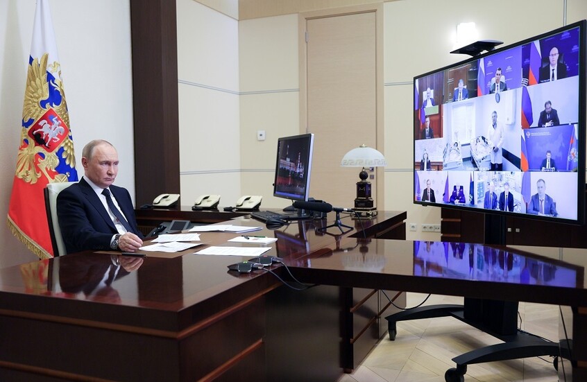 بوتين يعقد اجتماعا هاما لكبار المسؤولين الروس العسكريين والأمنيين والسياسيين