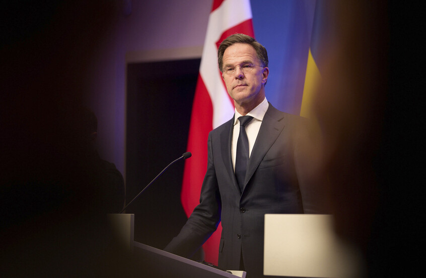 الأمين العام لحلف "الناتو" يقترح زيادة الإنفاق الدفاعي إلى 5%