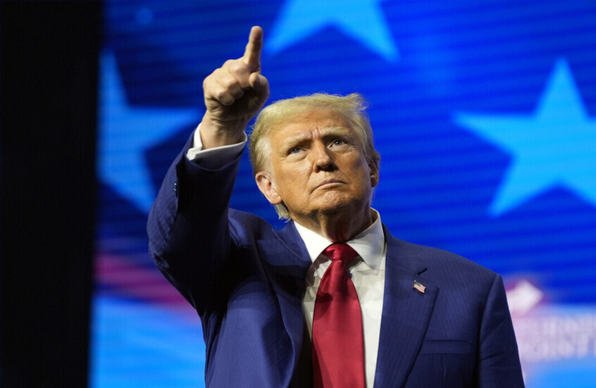 "في حال فشل التسوية".. ترامب لا يستبعد فرض عقوبات على أوكرانيا وروسيا