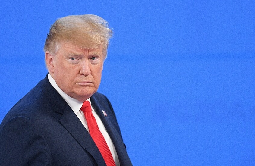 بلومبرغ تميط اللثام عما طلبه يرماك من ترامب لزيلينسكي