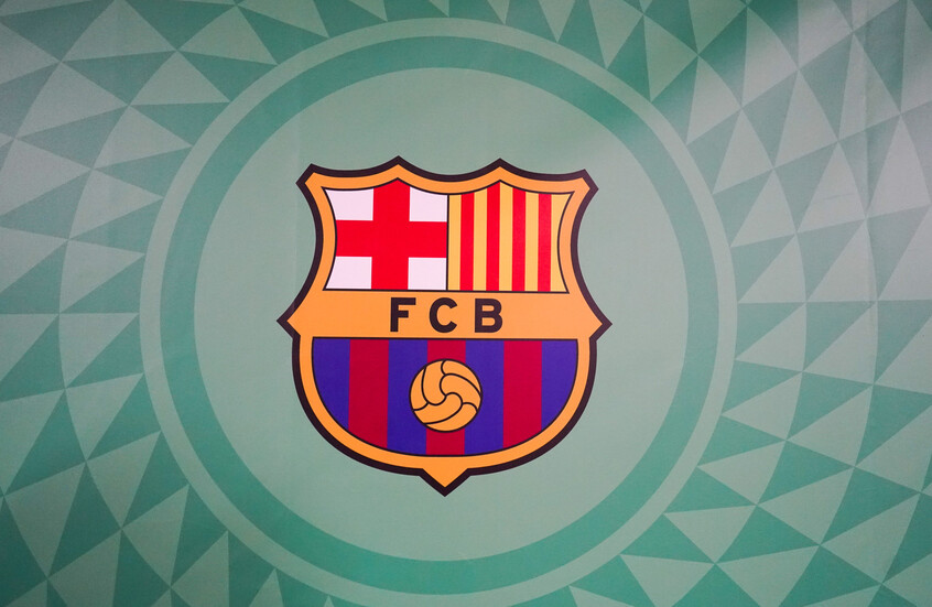 تسريب قميص برشلونة الجديد بشعار "مامبا"