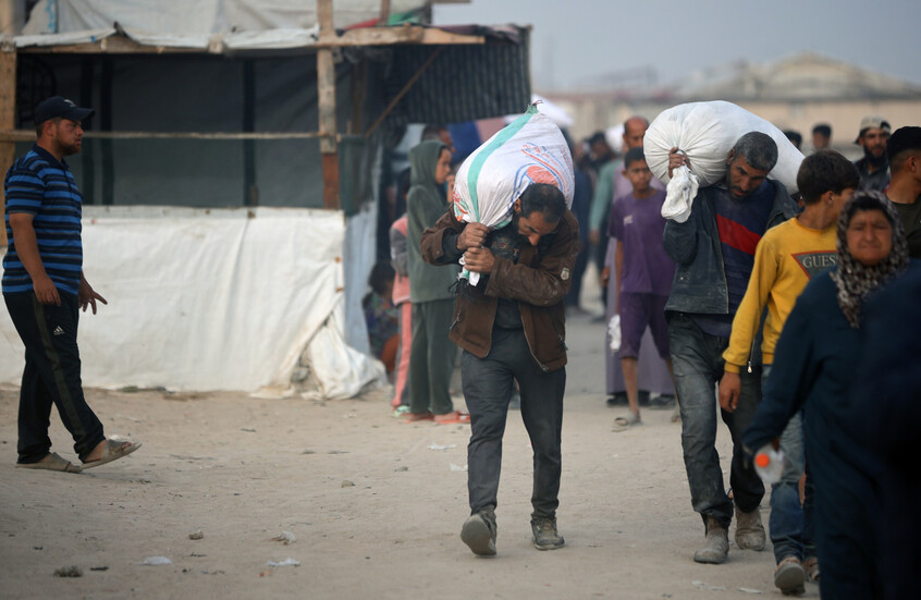 المرصد الأورومتوسطي: إسرائيل تجند عصابات محلية في غزة لجعل نقاط توزيع المساعدات ساحات ذبح جماعي