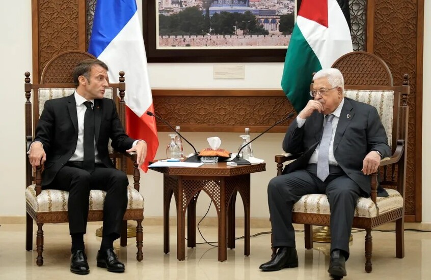 فرنسا: أبو مازن قدم تعهدات غير مسبوقة بالإصلاح ويعد بتجريد "حماس" من سلاحها