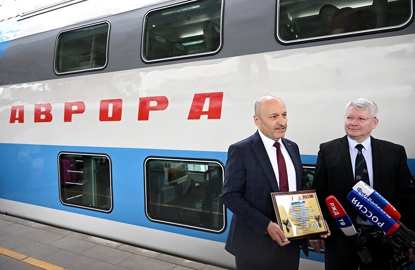 قطار "أورورا" يدخل كتاب الأرقام القياسية الروسي