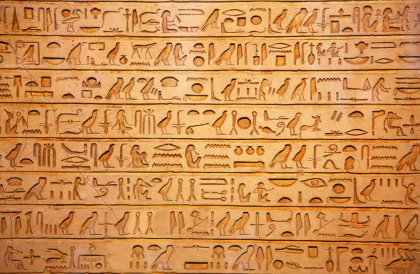 مصر تدشن أول خطوة لإحياء اللغة الهيروغليفية القديمة