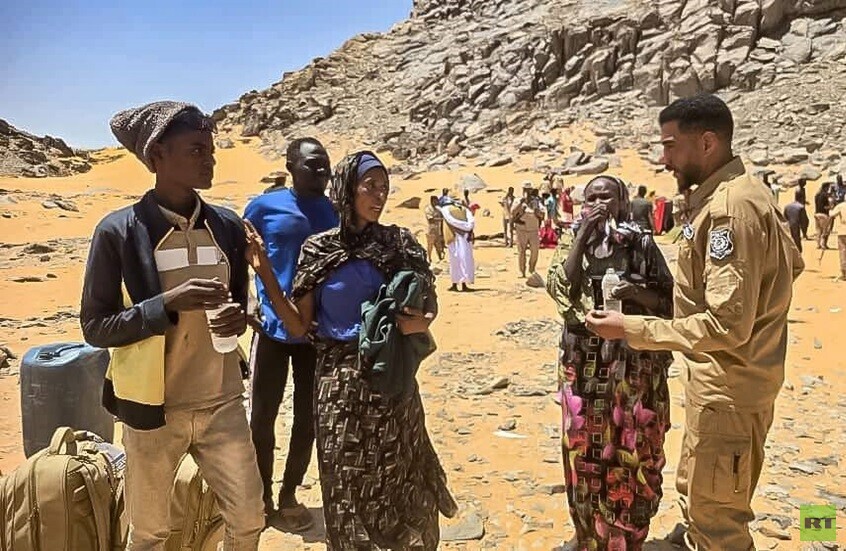 كتيبة سبل السلام الليبية تنقذ 85 مهاجرا سودانيا تركوا في الصحراء دون طعام أو ماء لثمانية أيام ـ صور