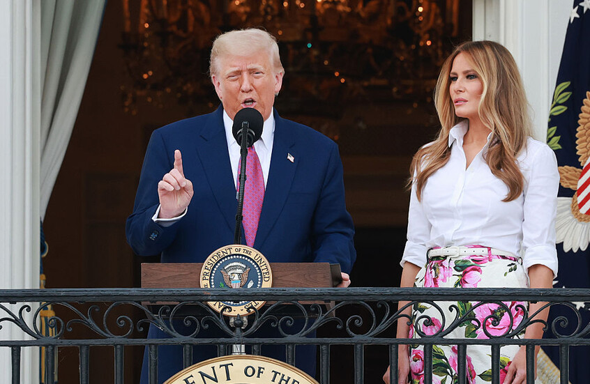 ترامب ممازحا: ميلانيا ستأخذ وظيفتي (فيديو)