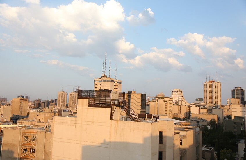 إسرائيل تهاجم قاعدة "همدان" الجوية الإيرانية مرتين خلال ساعة واحدة