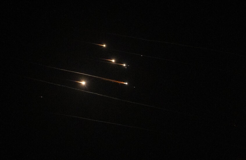 مراسلنا: الدفاعات الإيرانية تسقط طائرات مسيرة إسرائيلية في محافظة أذربيجان الشرقية