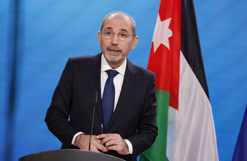 الصفدي يبحث مع نظرائه الدوليين التصعيد الإسرائيلي الإيراني