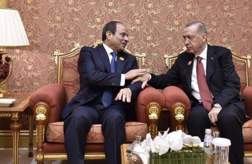 السيسي وأردوغان يحذران من التداعيات الكارثية للتصعيد الإسرائيلي على المنطقة