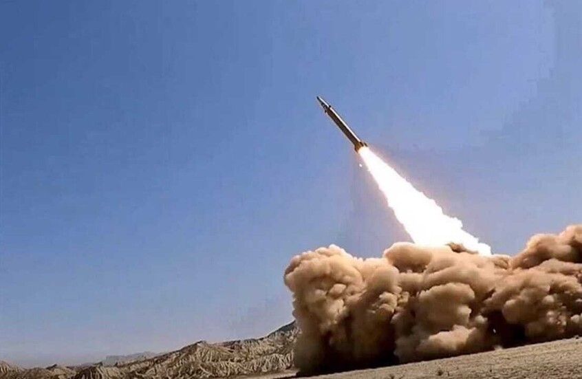 "فارس": بعض الصواريخ التي قصفت تل أبيب فجر اليوم مزودة برؤوس حربية تصل إلى 1.5 طن
