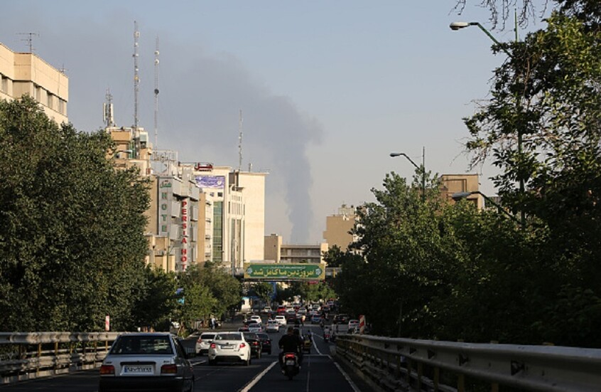 طهران.. اعتقال عميلين للموساد الإسرائيلي متلبسين وبحوزتهما متفجرات ومسيرات (فيديو+صور)