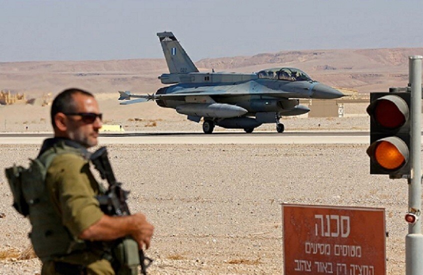"مهر": إسقاط طائرة إسرائيلية جنوب غرب البلاد والبحث جار عن الطيار