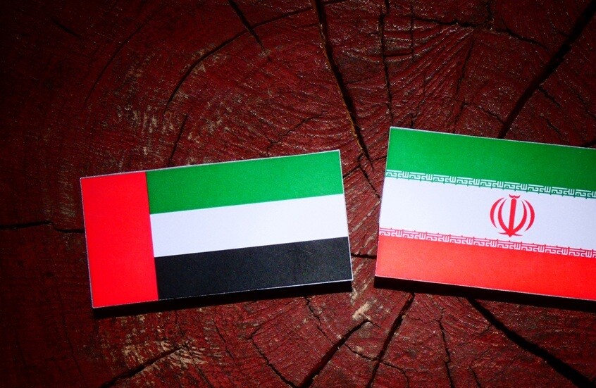 رئيس الإمارات يعرب لنظيره الإيراني عن تضامن بلاده مع طهران