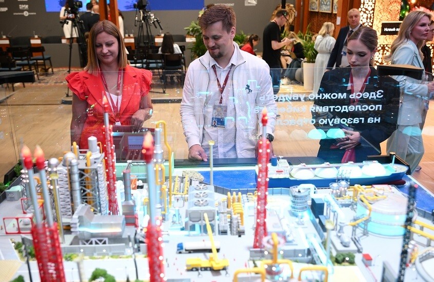 أفكار إبداعية لبعض منصات العرض في منتدى بطرسبورغ الاقتصادي الدولي (صور)
