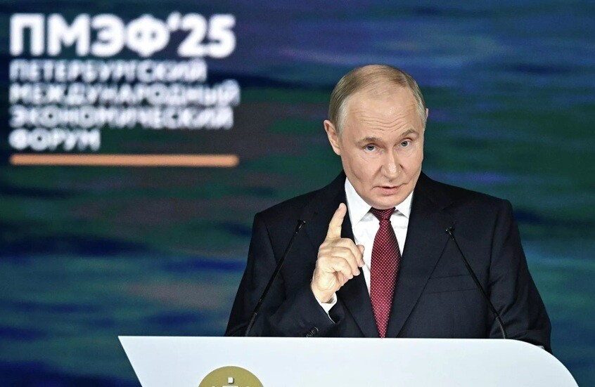 بوتين: سنقوم بتحديث المنشآت العسكرية وتطوير التعاون مع الدول الصديقة