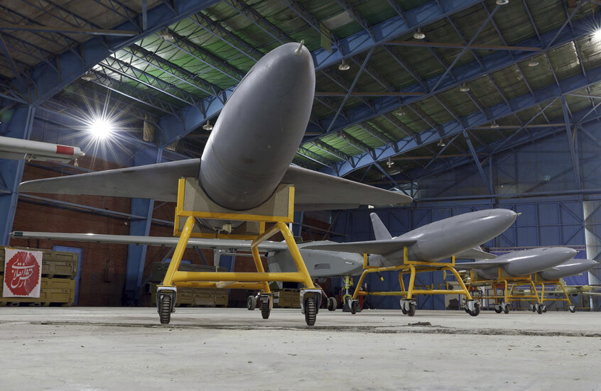 مشاهد توثق اعتراض مسيّرات إيرانية في أجواء لبنان وسوريا (فيديوهات)