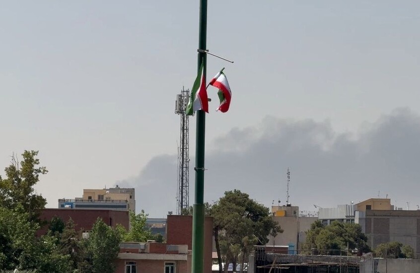 مراسلنا: انفجار في جنوب طهران وتصاعد دخان أسود كثيف من المنطقة