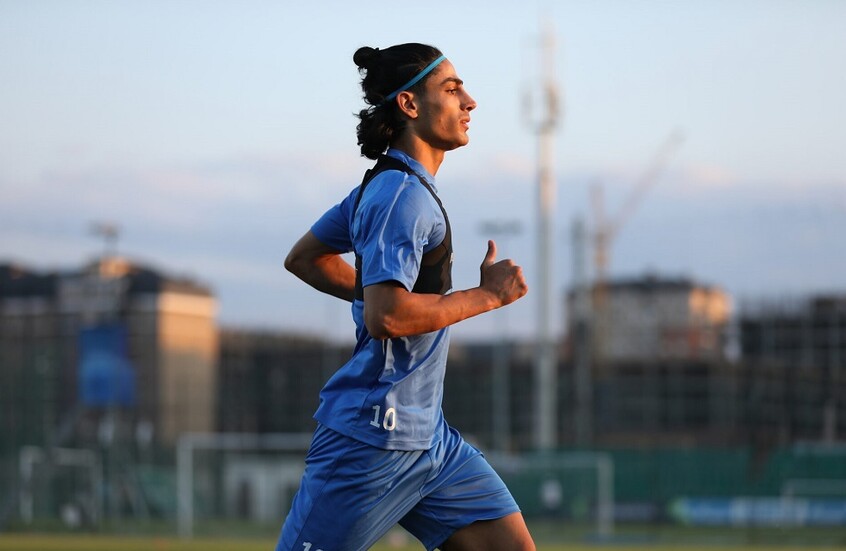 بسبب القصف الإسرائيلي.. لاعب فريق روسي من إيران لا يستطيع مغادرة بلاده