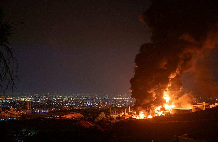 الكويت تبدأ إجلاء رعاياها من إيران