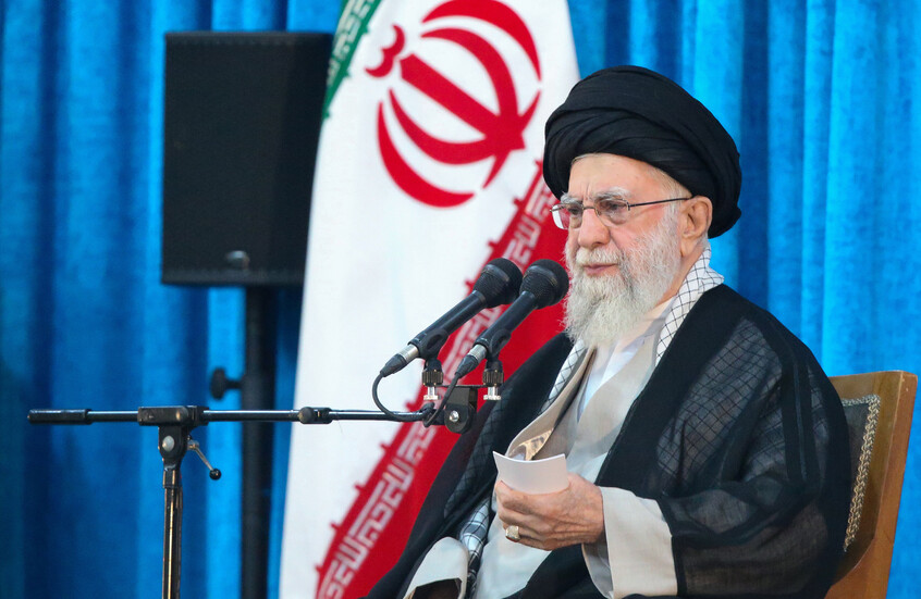 علماء أهل السنة البلوش يوجهون رسالة إلى المرشد الإيراني علي خامنئي حول تصريح ترامب عن اغتياله