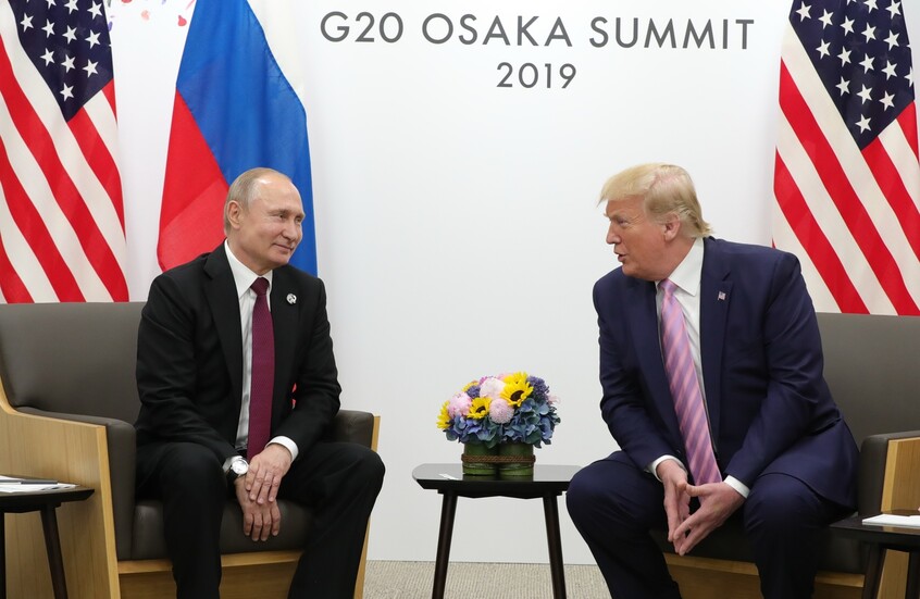 أوشاكوف يعلق على احتمالية لقاء بوتين وترامب