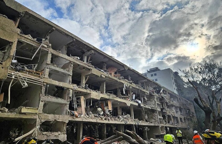 الإعلام الإسرائيلي: إصابة 15 شخصا بينهم حالات خطيرة جراء قصف إيراني