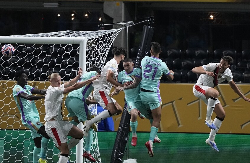 بالصدفة ولكن.. شباك العين الإماراتي تهتز بهدف جميل (فيديو)
