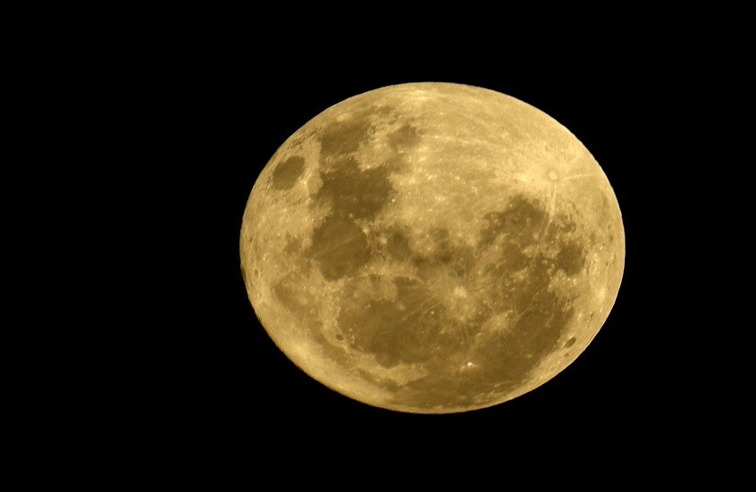 نجوم وكواكب سيحجبها القمر في شهر يوليو