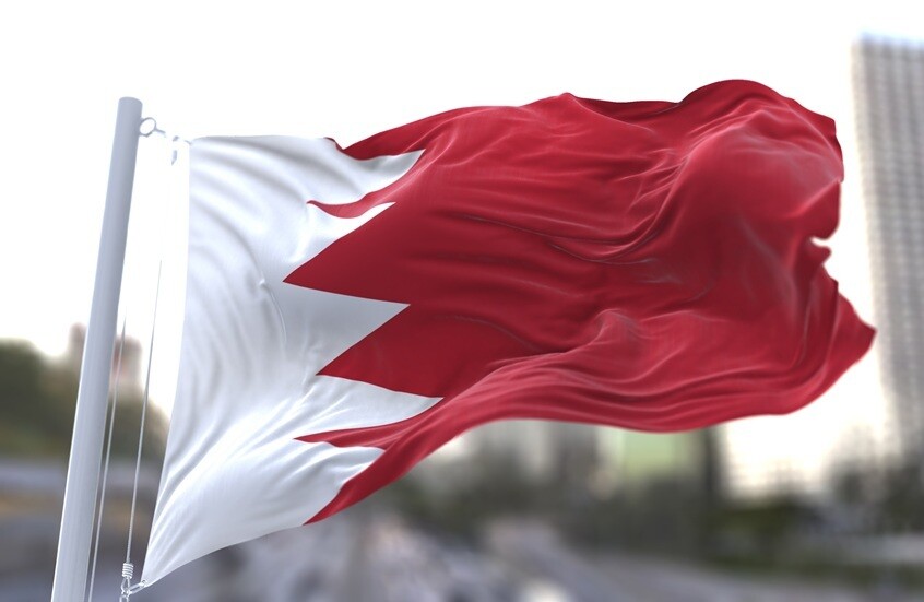 صفارات الإنذار تدوي في البحرين والسلطات تدعو المواطنين للتوجه إلى مكان آمن