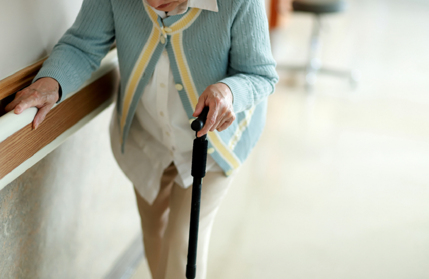 غذاء خارق بسيط قد يقضي على "رائحة كبار السن"