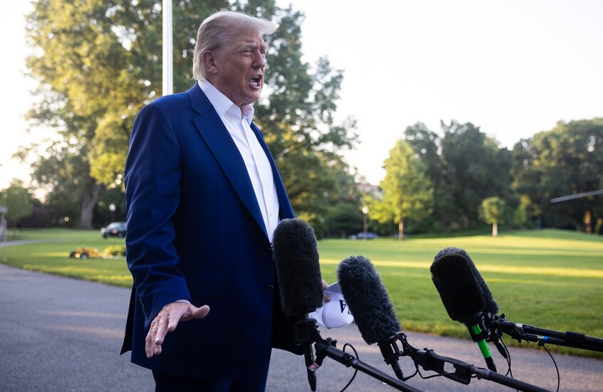 "مثل الكلبة".. ترامب يدعو لطرد صحافية من "CNN" بسبب تقاريرها حول حجم دمار المنشآت النووية الإيرانية