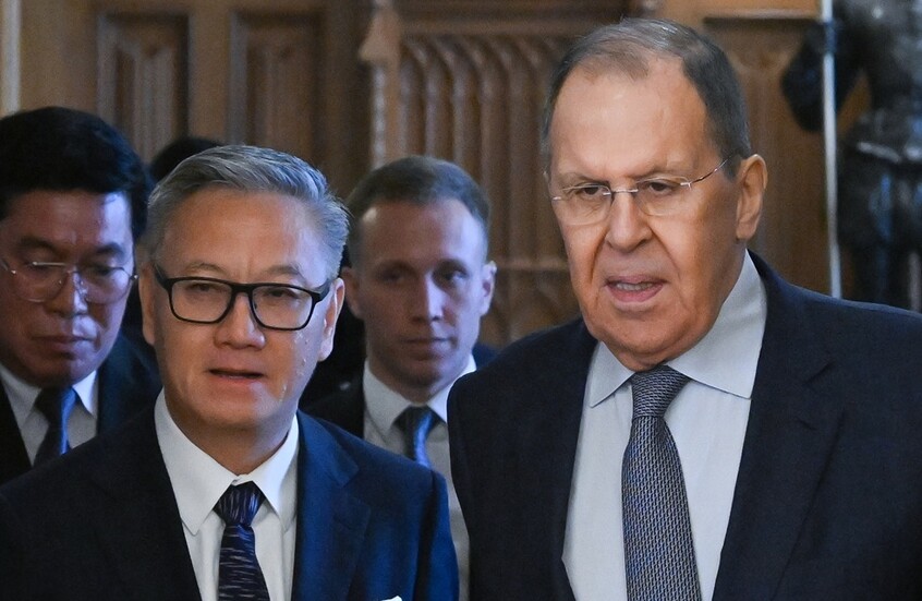 لافروف يعرب عن أمله في أن يواصل وزير خارجية لاوس الجديد الشراكة مع روسيا