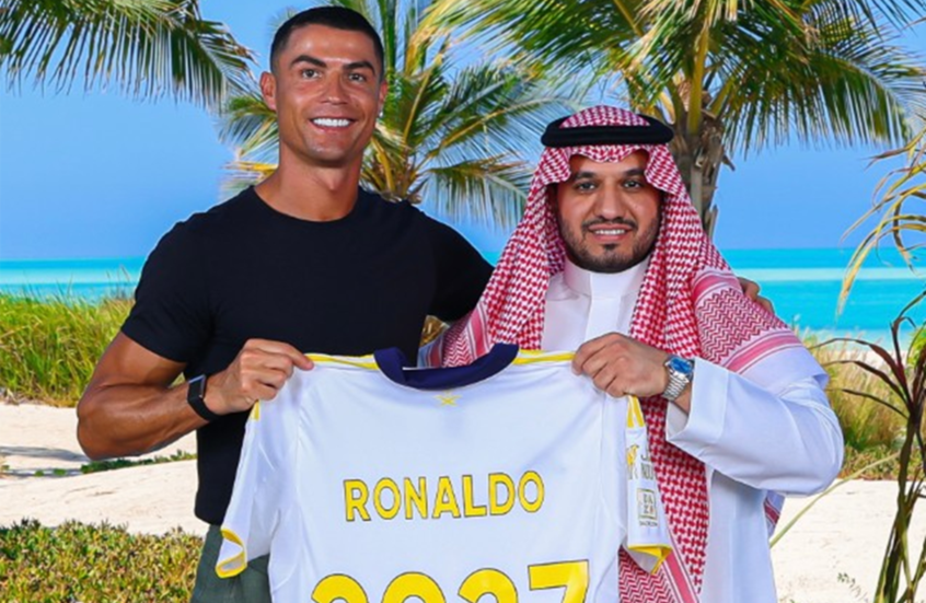 أول تعليق لرونالدو بعد تجديد عقده مع النصر السعودي