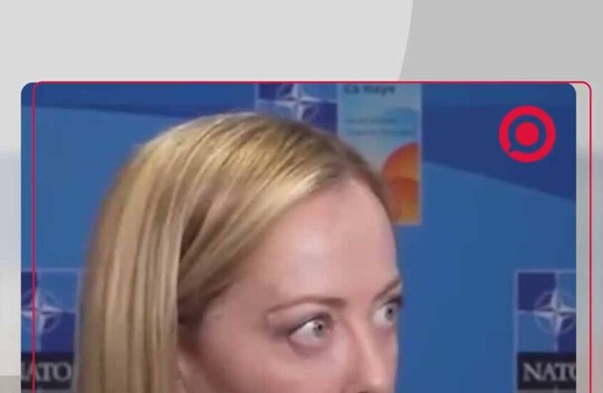 عيون متسعة وحركات مريبة!.. ظهور غريب لجورجيا ميلوني