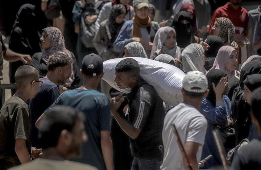 غزة: اكتشاف أقراص مخدرة داخل أكياس الطحين من "مساعدات أمريكية إسرائيلية"