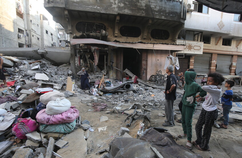 مراسل RT: مقتل 79 فلسطينيا في الغارات الإسرائيلية على قطاع غزة منذ فجر الأحد