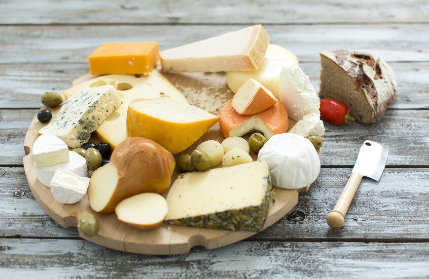 الجبن وكوابيس الليل.. حقيقة أم خرافة؟ دراسة علمية تكشف مفاجأة