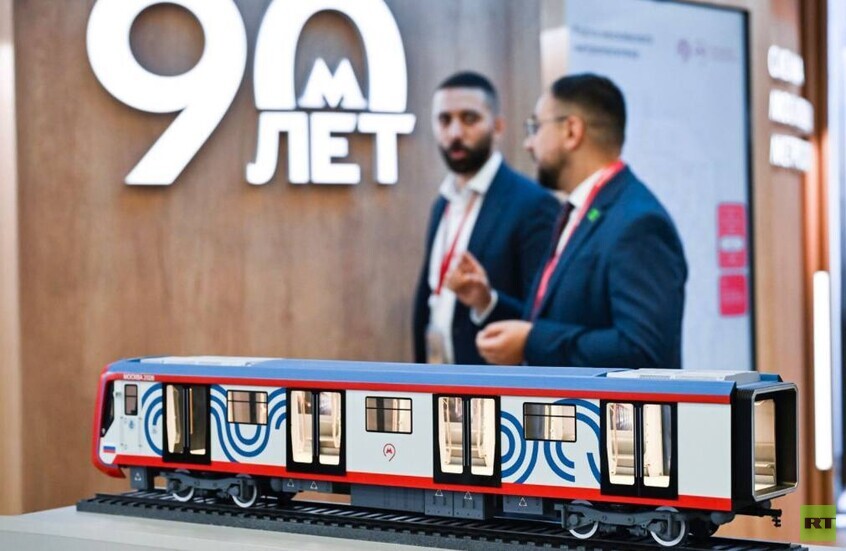 موسكو تخطف الأضواء في منتدى بطرسبورغ الدولي بأحدث ابتكارات النقل والذكاء الاصطناعي