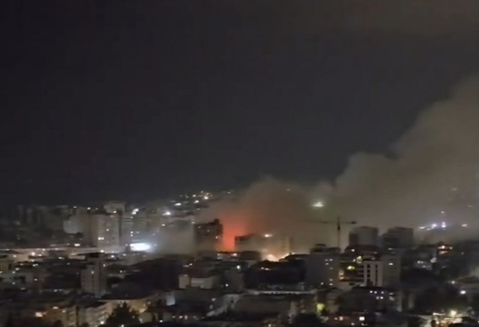 انفجارات في إسرائيل بعد وصول موجة جديدة من الصواريخ والمسيرات الإيرانية (فيديو)