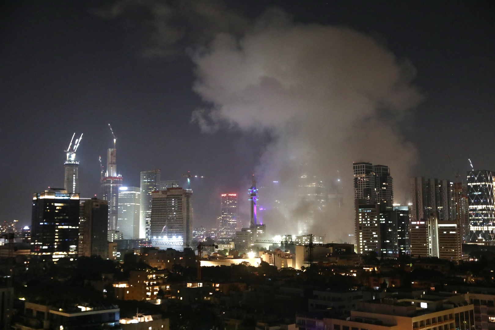 الجيش الإسرائيلي يمنع نشر معلومات أو لقطات للقصف الإيراني وسط أنباء عن استهداف مقرات حساسة