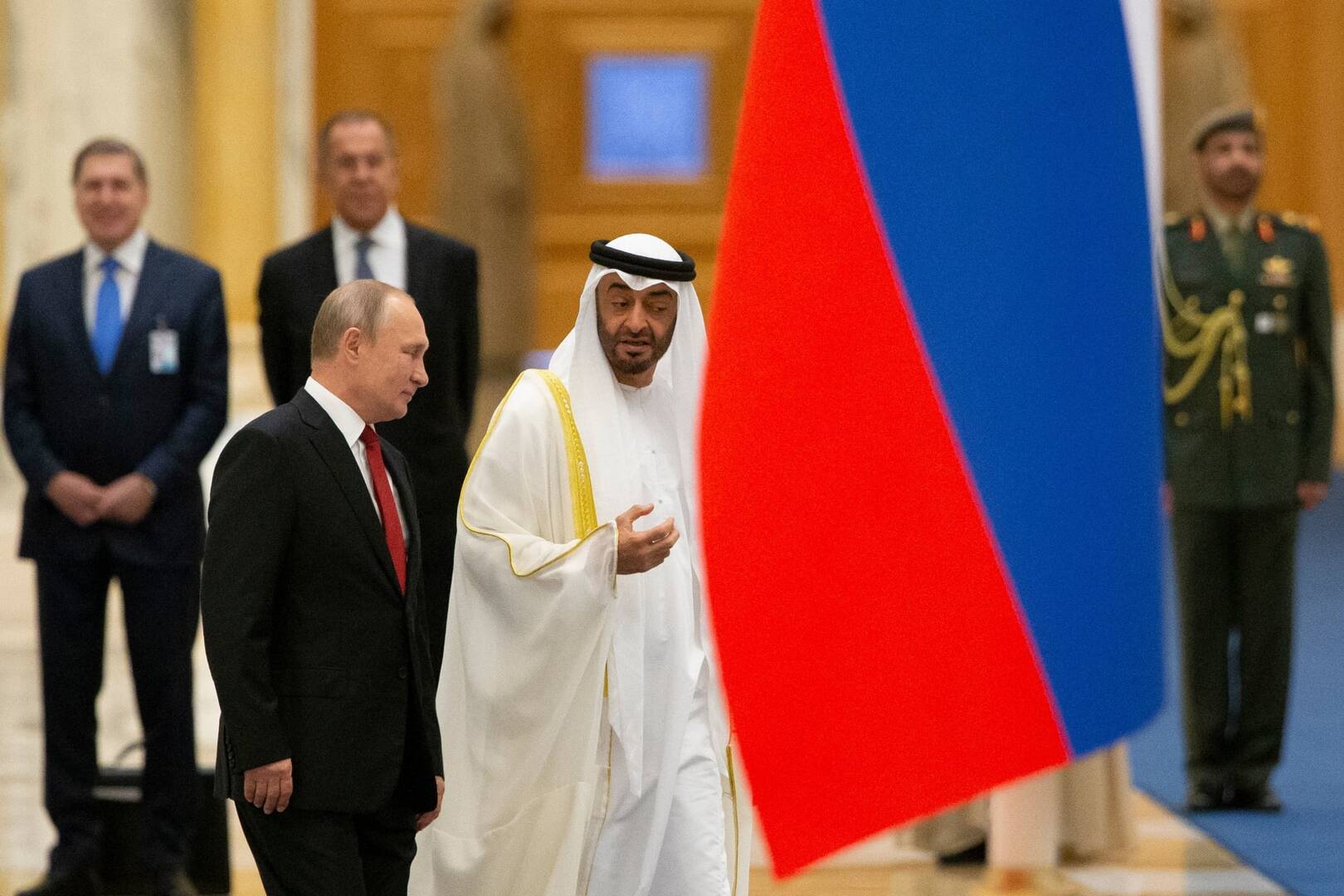 شبكة الحلم : بوتين يؤكد لبن زايد استعداد روسيا للعب دور الوسيط بين إسرائيل وإيران