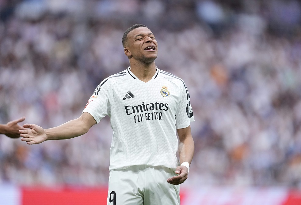 شبكة الحلم : ريال مدريد يعلن نقل مبابي إلى المستشفى