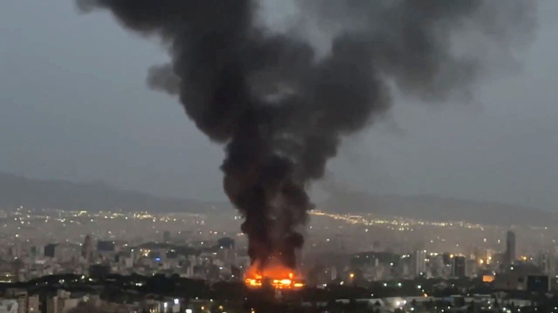 شبكة الحلم : منظمة الطاقة الإيرانية تدين القصف الأمريكي لمنشآت نطنز وفوردو وأصفهان النووية