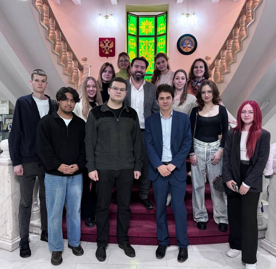 Руководитель сайта RT Arabic выступил с лекцией о ситуации в Сирии в Ближневосточном клубе ФМП МГУ