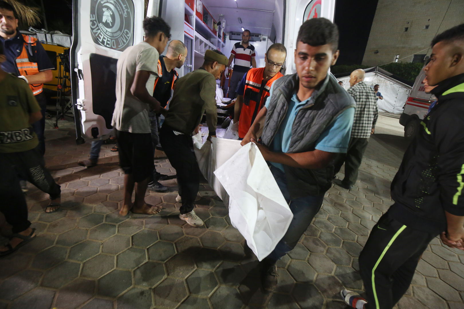 قتلى بينهم أطفال بقصف إسرائيلي مكثف على شمال قطاع غزة