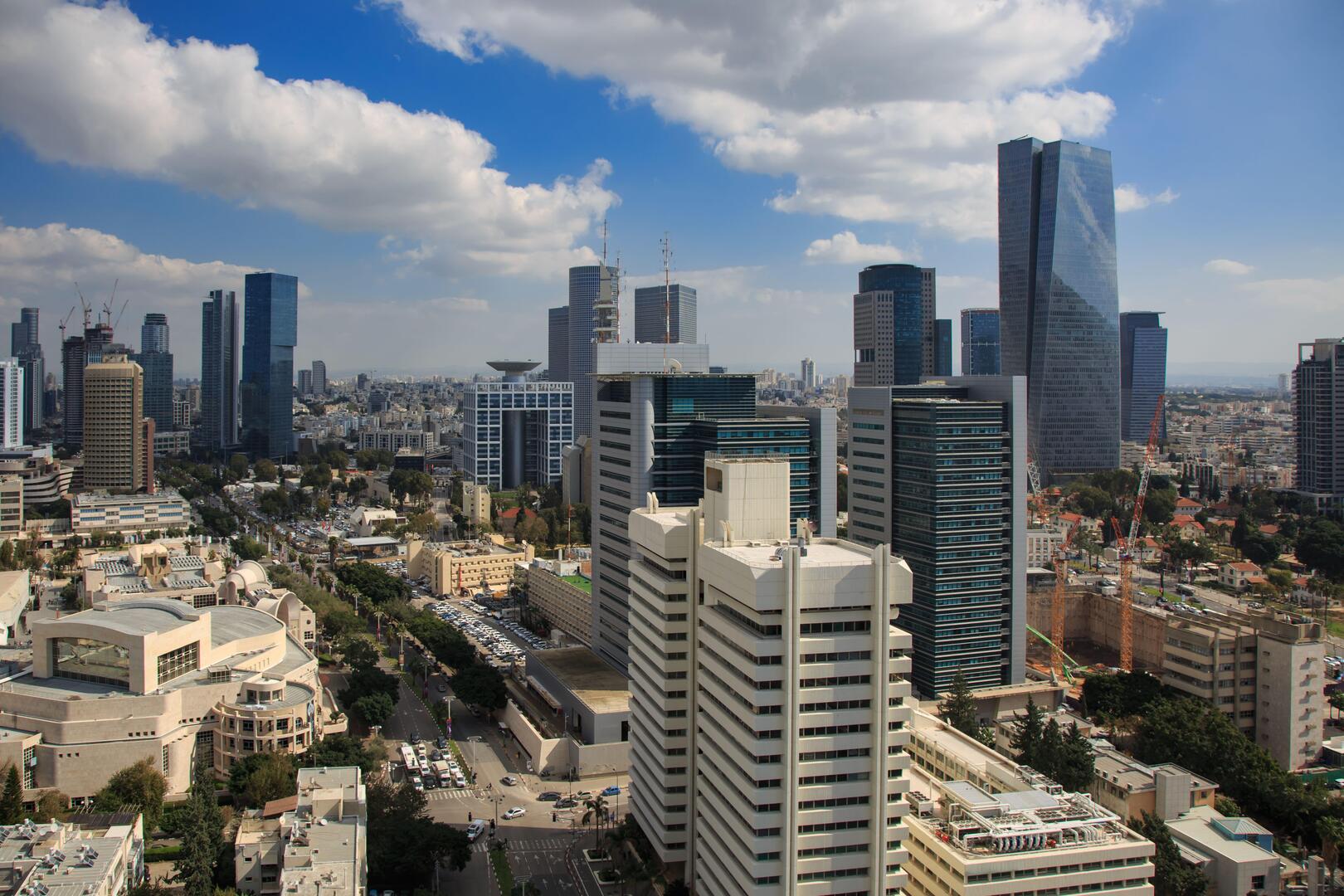 "زلزال سياسي" في إسرائيل.. أيزنكوت ينسحب من حزب بيني غانتس