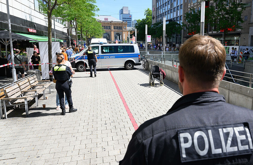 ألمانيا: مقتل شخص وإصابة اثنين آخرين في حادث طعن في شركة إلكترونيات